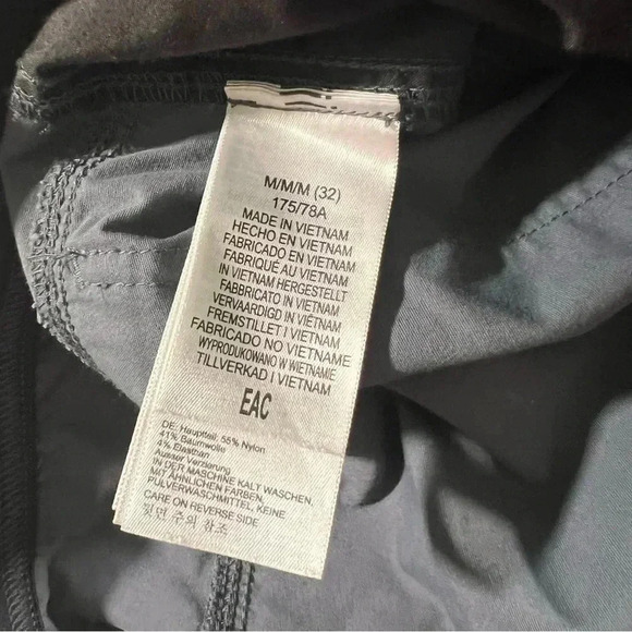 Marmot Gray Shorts - Picture 5 of 5